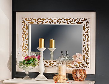 Зеркало Ливадия Л-10 в комнате