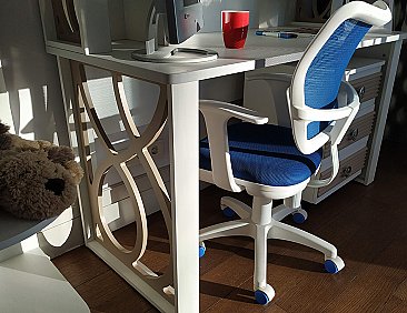 Спальня Саманта Молодежная стол