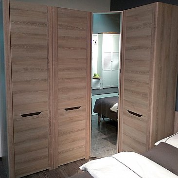 Шкаф для одежды и белья Афина А-5 в интерьере