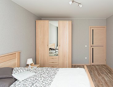 Шкаф для одежды Диана Д-11 в комнате