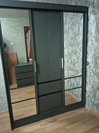 Шкаф-купе 4-х створчатый с зеркалом Симпл Графит - фото от покупателей