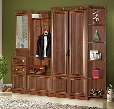 Стеллаж в композиции с другими модулями прихожей.