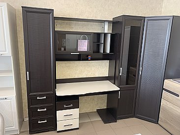 Пенал Корвет Люкс с ящиками 450 №13 Венге - в интерьере