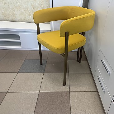 Стул мягкий с подлокотниками Бетховен