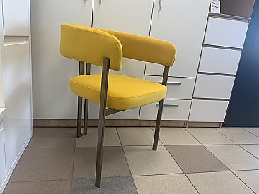 Стул мягкий с подлокотниками Бетховен