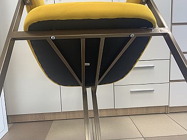 Стул мягкий с подлокотниками Бетховен