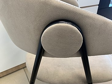 Стул мягкий с подлокотниками Берне