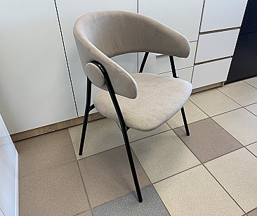 Стул мягкий с подлокотниками Берне